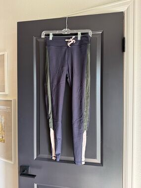 The upside -Colorblock Active Leggings - Navy, Olive & Blush